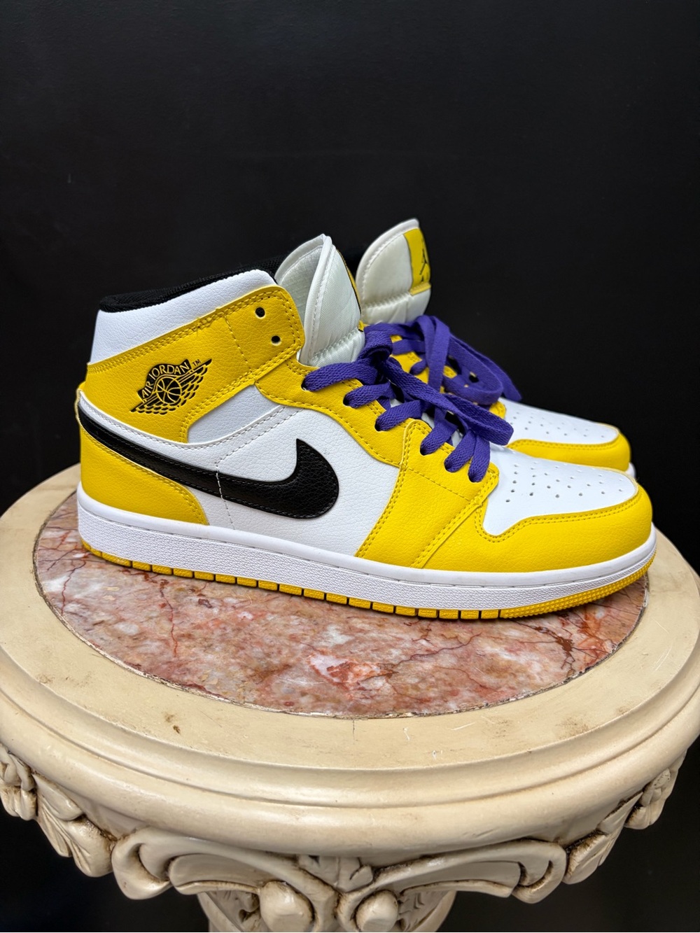 Nike Air Jordan mid SE Lakers In Yellow & Purple